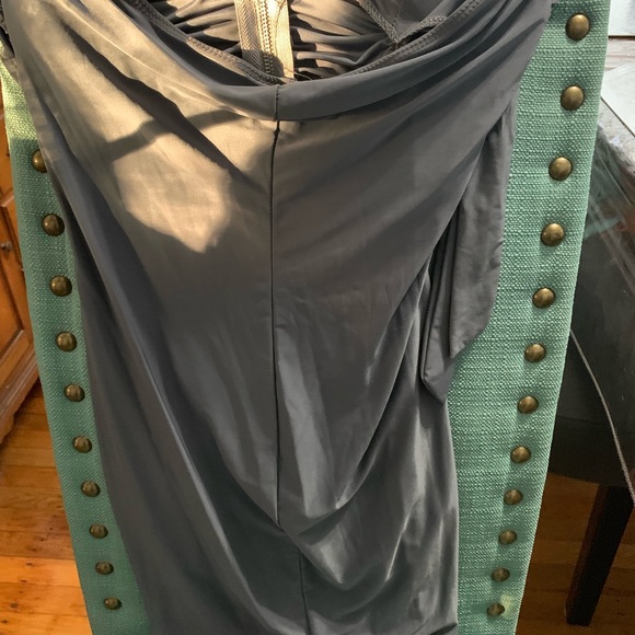 Sexy form fitting halter dress. Very stretchy. - Picture 4 of 5